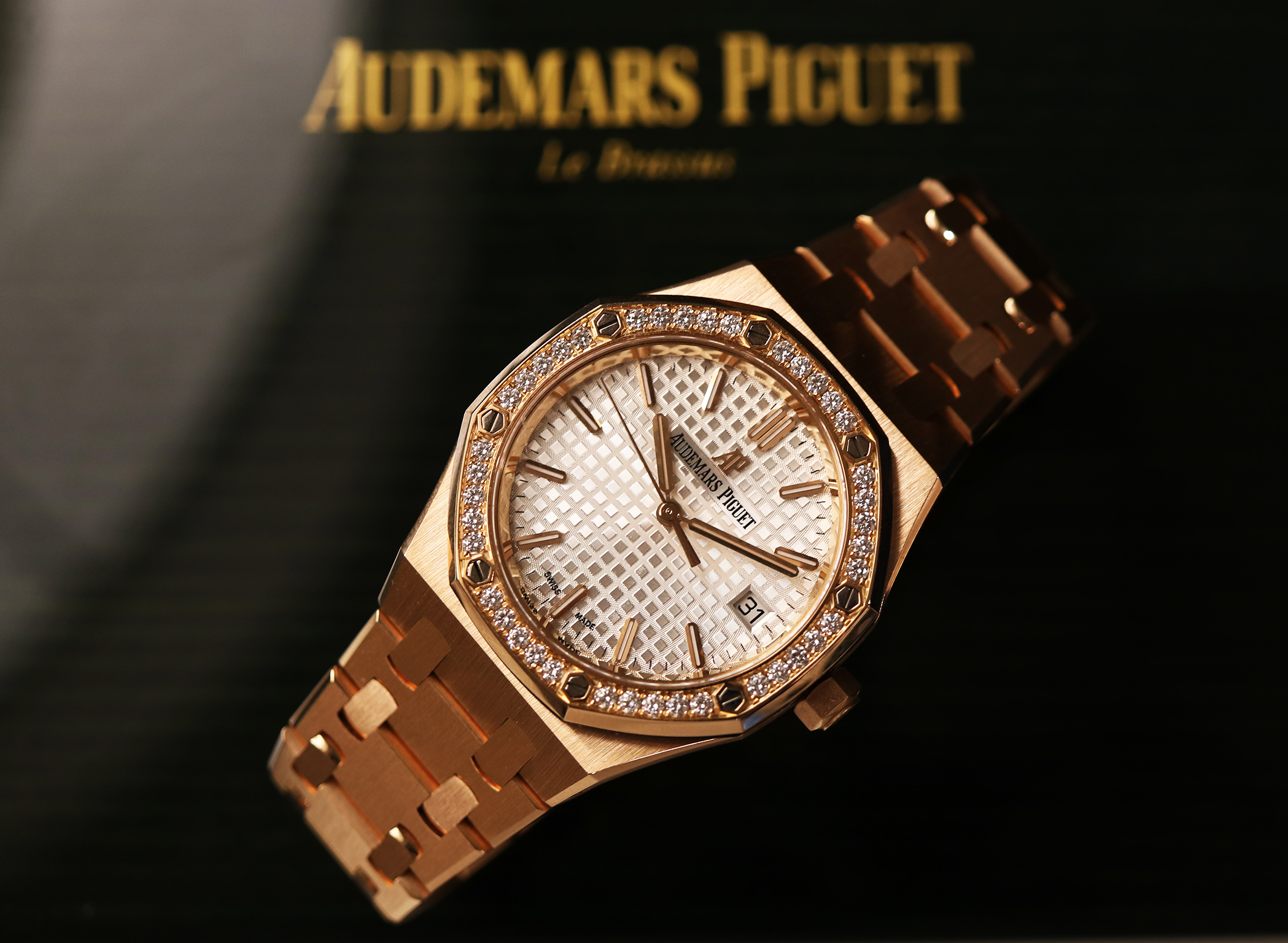 Audemars Piguet Royal Oak Ref. 77351OR – Oro Rosa e Diamanti